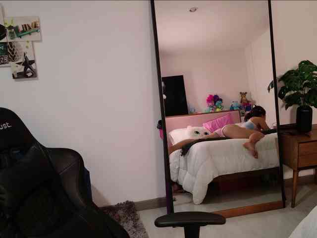 sexy-natty webcam