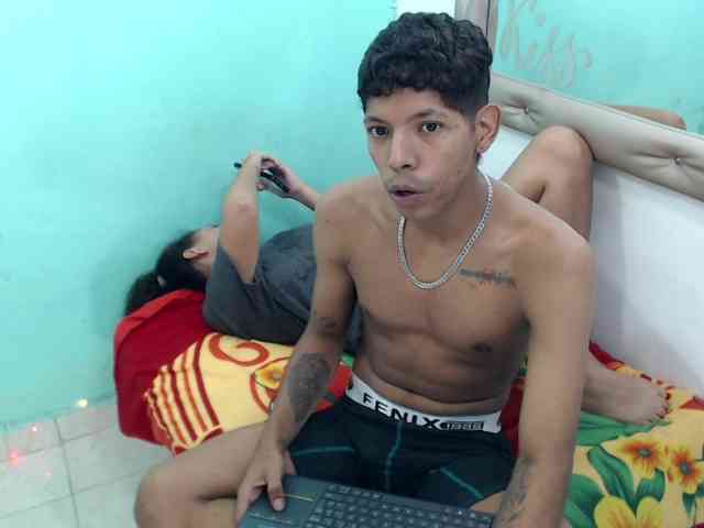 kloe-matias webcam