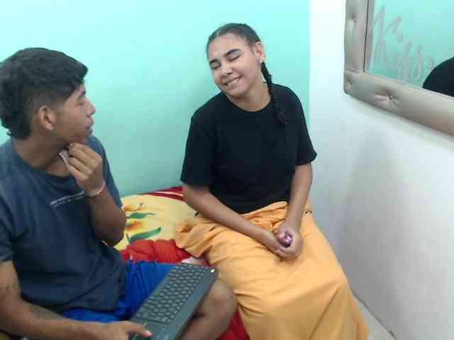 kloe-matias webcam