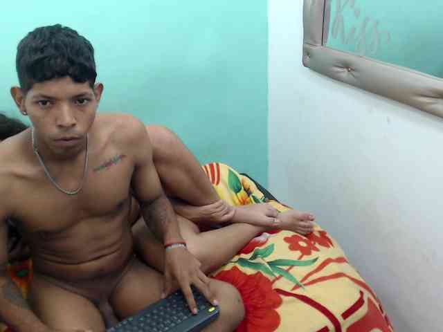 kloe-matias webcam