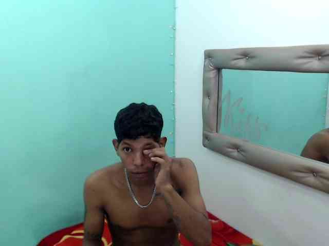 kloe-matias webcam