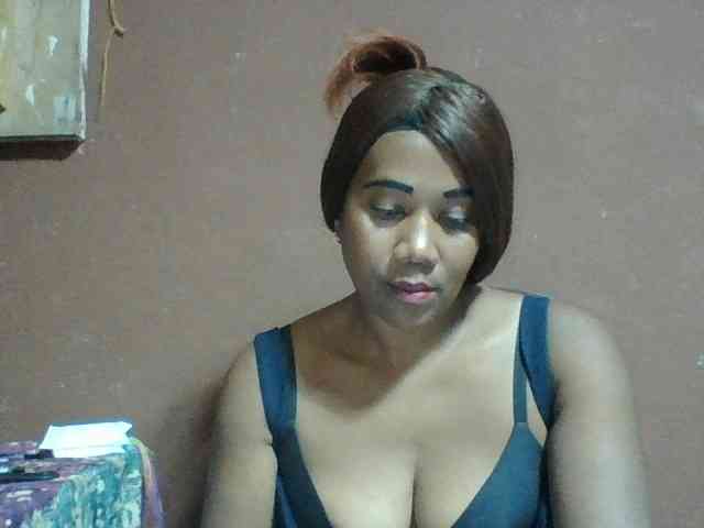 Jasmine4 Live Webcam on BongaCams