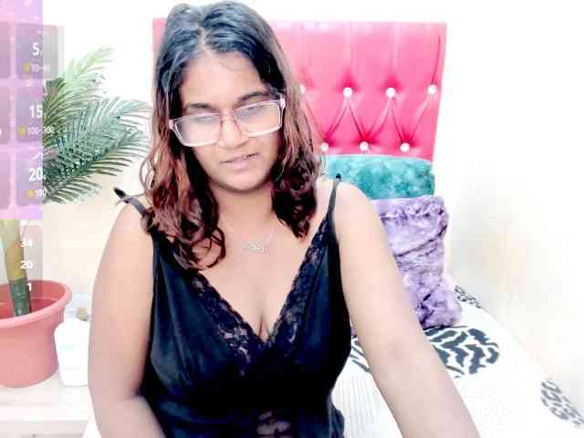 strawberrylips webcam