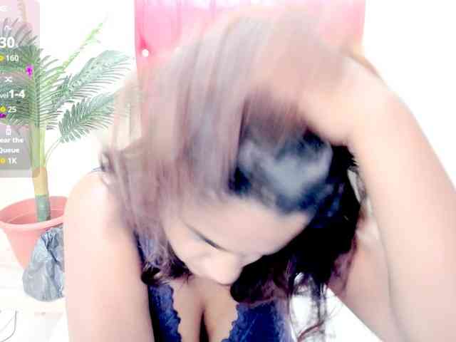 strawberrylips webcam