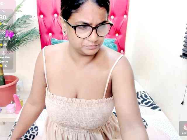 strawberrylips webcam