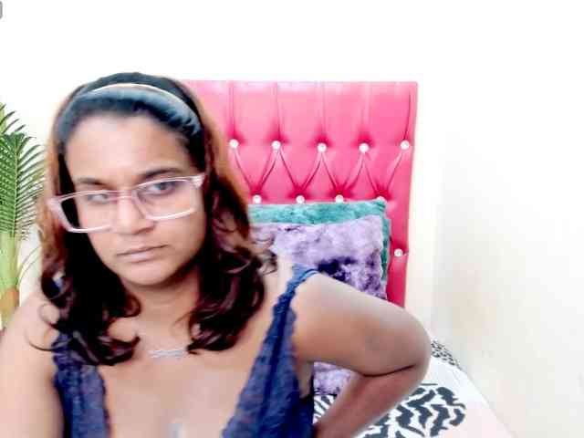 strawberrylips webcam