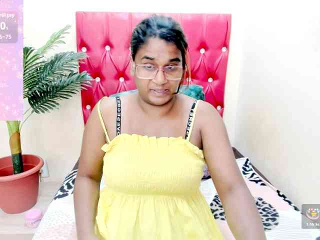 strawberrylips webcam