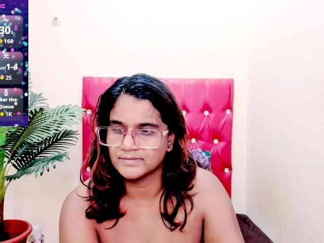 strawberrylips Live Webcam on BongaCams