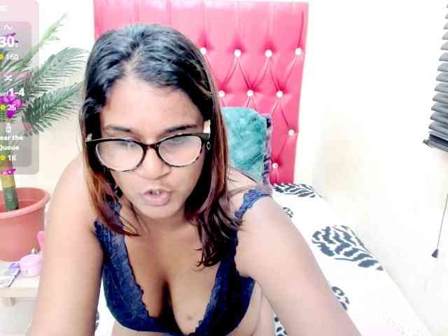 strawberrylips webcam