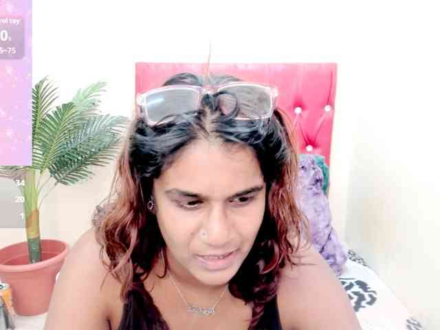 strawberrylips webcam