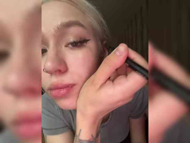 askorbinkiii webcam