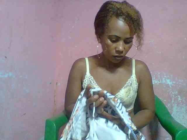 online live sex show Julianaah