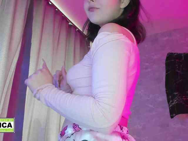 KikiraSparkle webcam