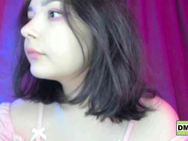 KikiraSparkle webcam