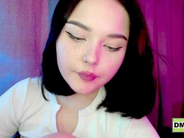 KikiraSparkle webcam