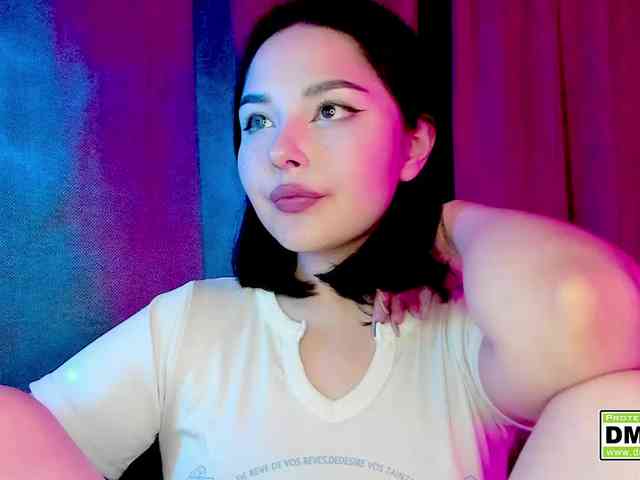 KikiraSparkle webcam
