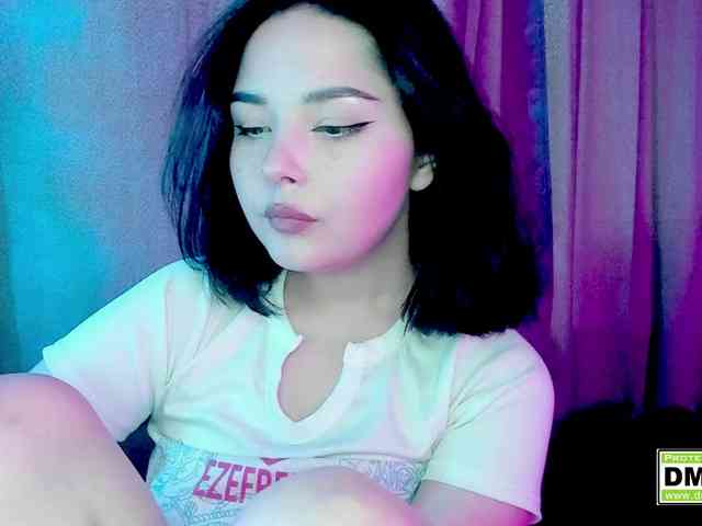 KikiraSparkle webcam