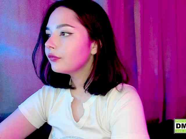 KikiraSparkle webcam