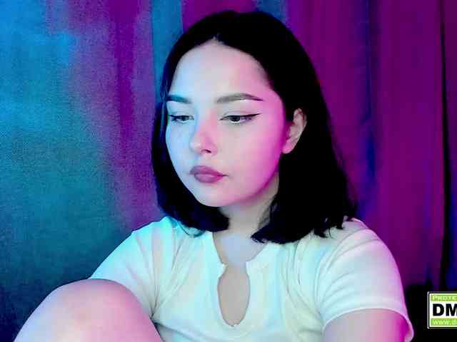 KikiraSparkle webcam