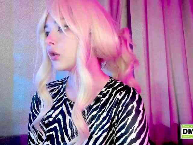 KikiraSparkle webcam