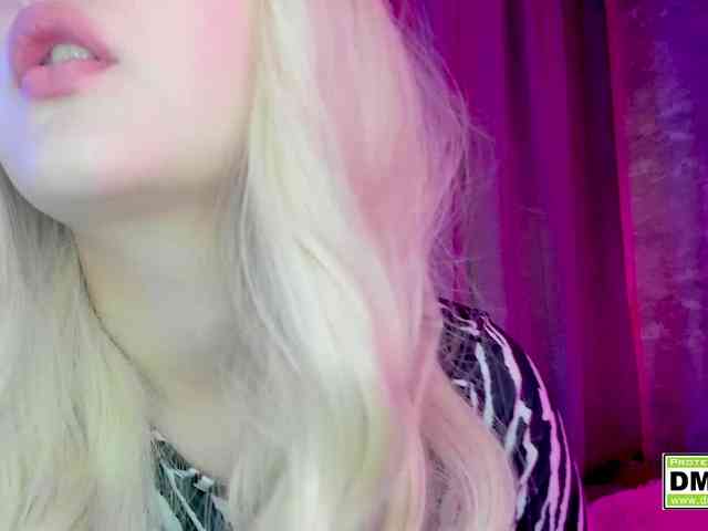 KikiraSparkle webcam