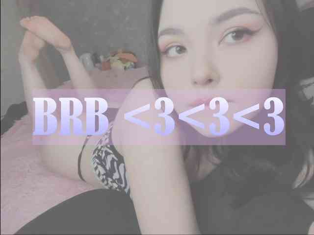 KikiraSparkle webcam