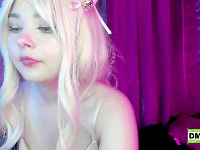 KikiraSparkle webcam