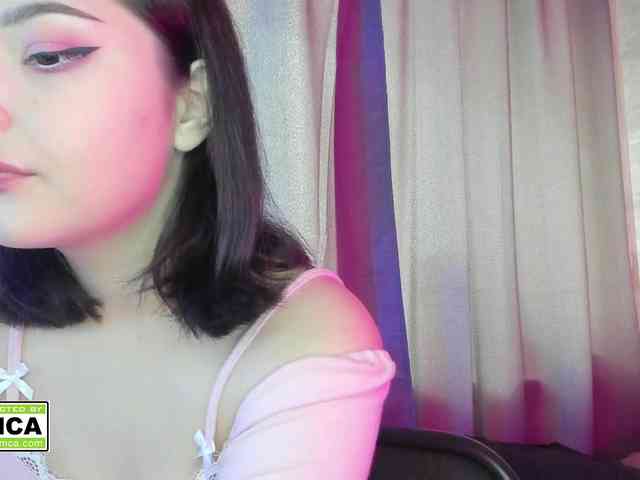 online webcam KikiraSparkle