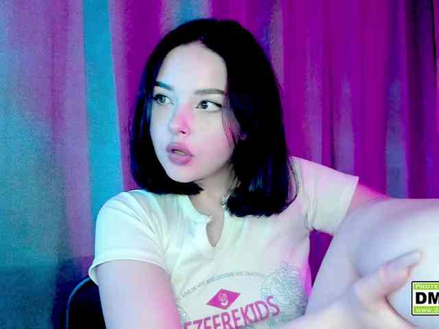KikiraSparkle webcam