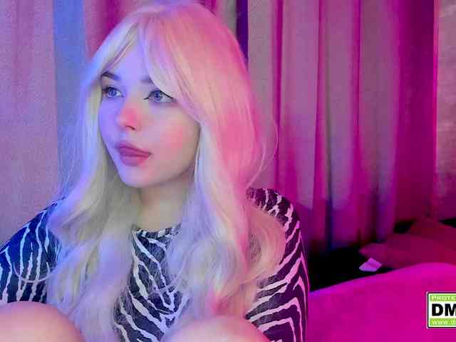 KikiraSparkle webcam