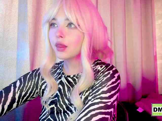 KikiraSparkle webcam