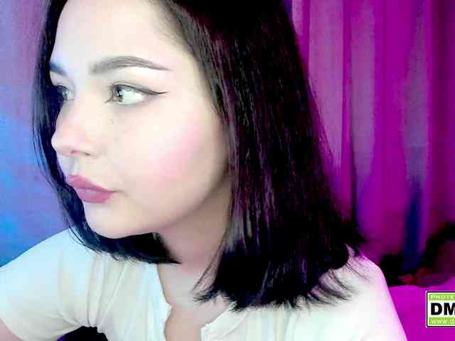 KikiraSparkle webcam