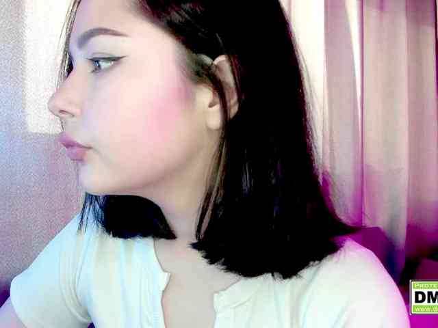 KikiraSparkle webcam