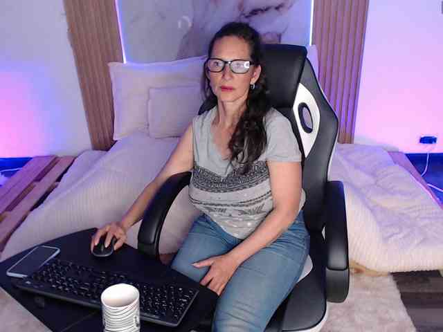 CharliJackson webcam
