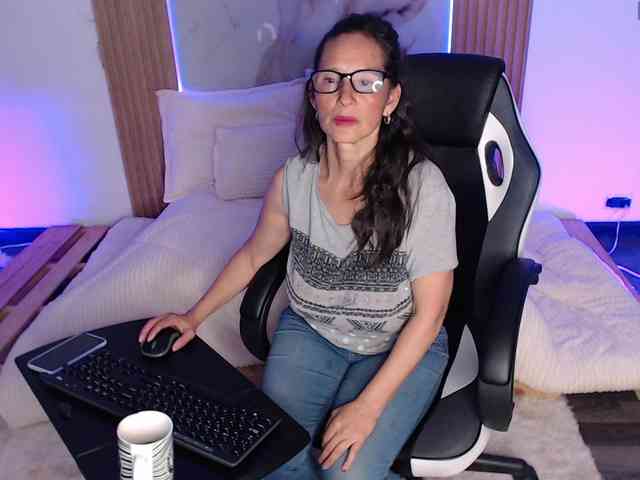 CharliJackson webcam
