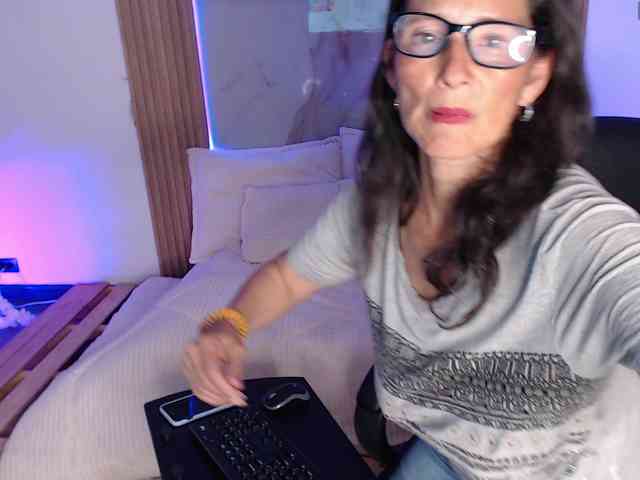 CharliJackson webcam