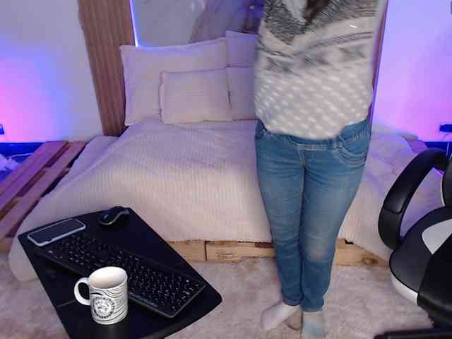 CharliJackson webcam
