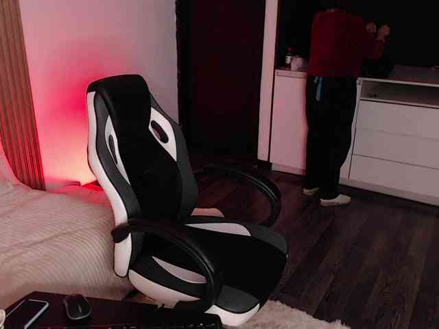 CharliJackson webcam