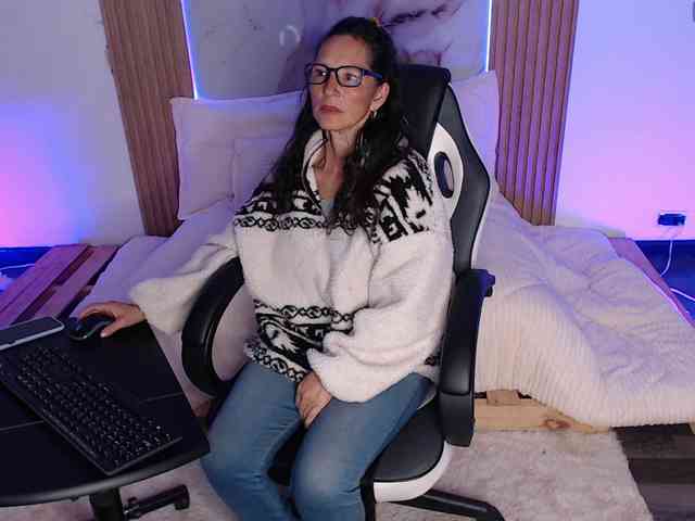 CharliJackson webcam