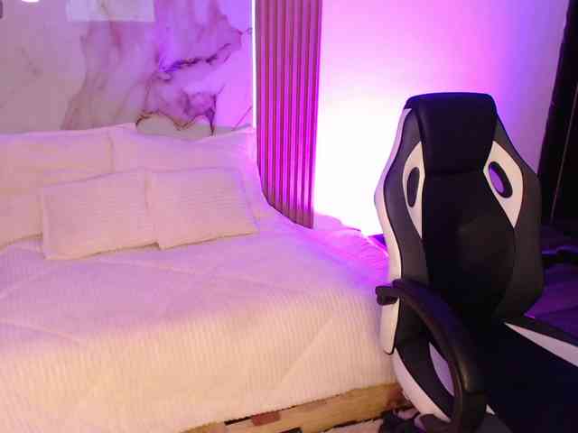 CharliJackson webcam