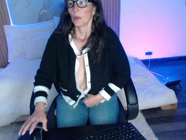 CharliJackson webcam
