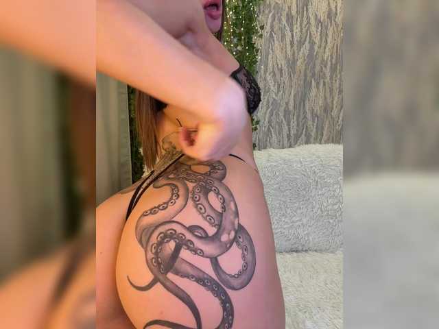 Sexeuphoria's BongaCams show and profile