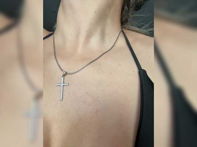 go to chat with BonnieMur