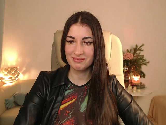 MaryMalory11's BongaCams show and profile