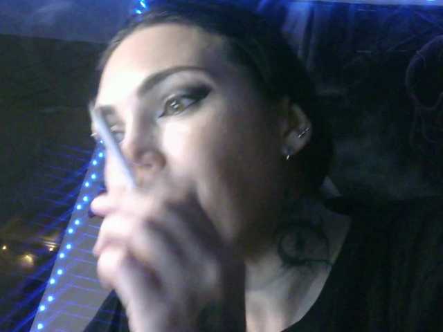  TvarRoxy chat room