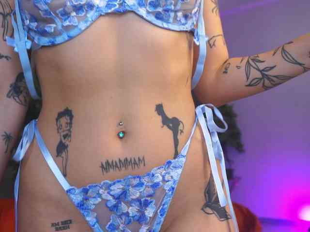 online nude cam TishAngel