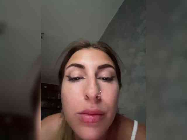 Sashabelle1 webcam