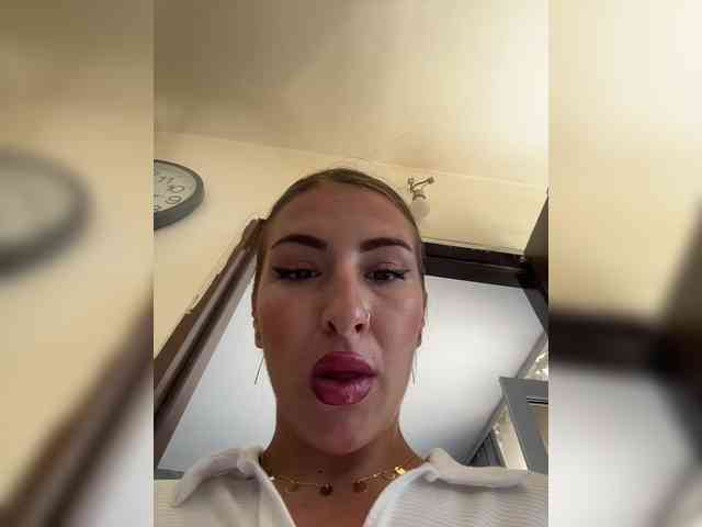 Sashabelle1 webcam