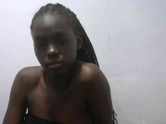 Petitepussy webcam