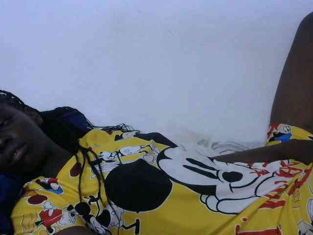 Petitepussy webcam